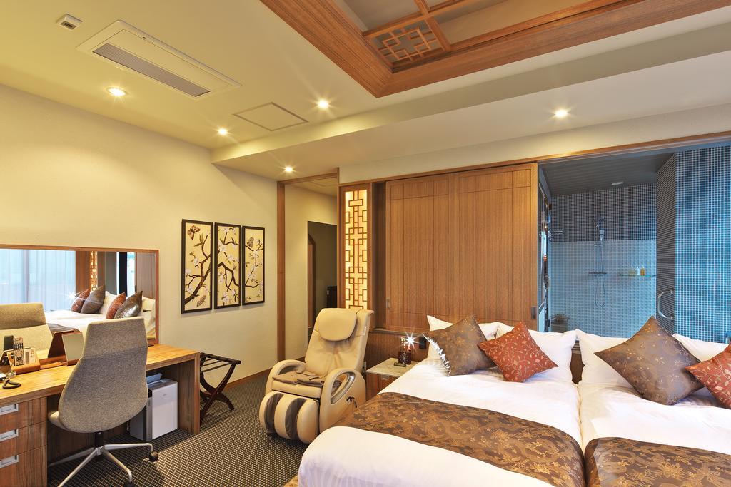 Hotel Coco Grand Takasaki Exterior photo