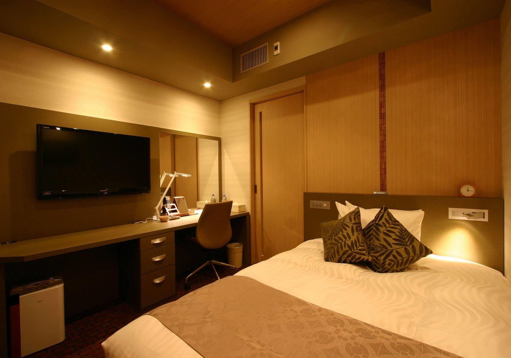 Hotel Coco Grand Takasaki Exterior photo